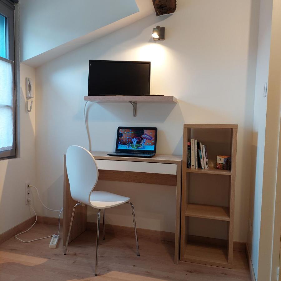 Appart Face Au Mail Limoges Exterior foto